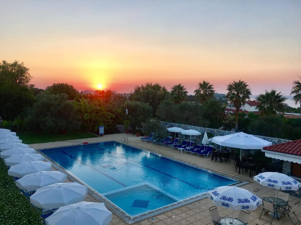 Krini Bare Hill Holiday Apartments المظهر الخارجي الصورة